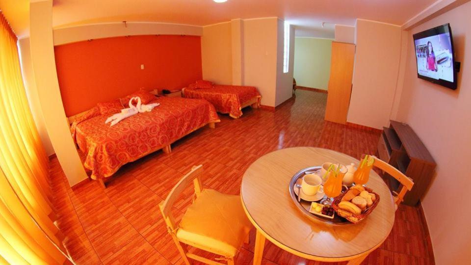 Takora Inn Tacna Exterior photo