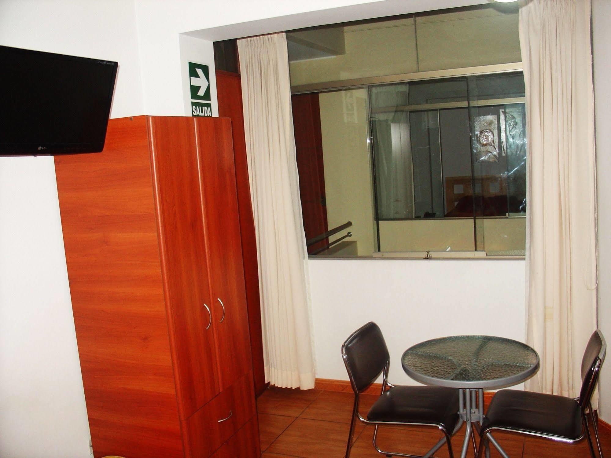 Takora Inn Tacna Exterior photo