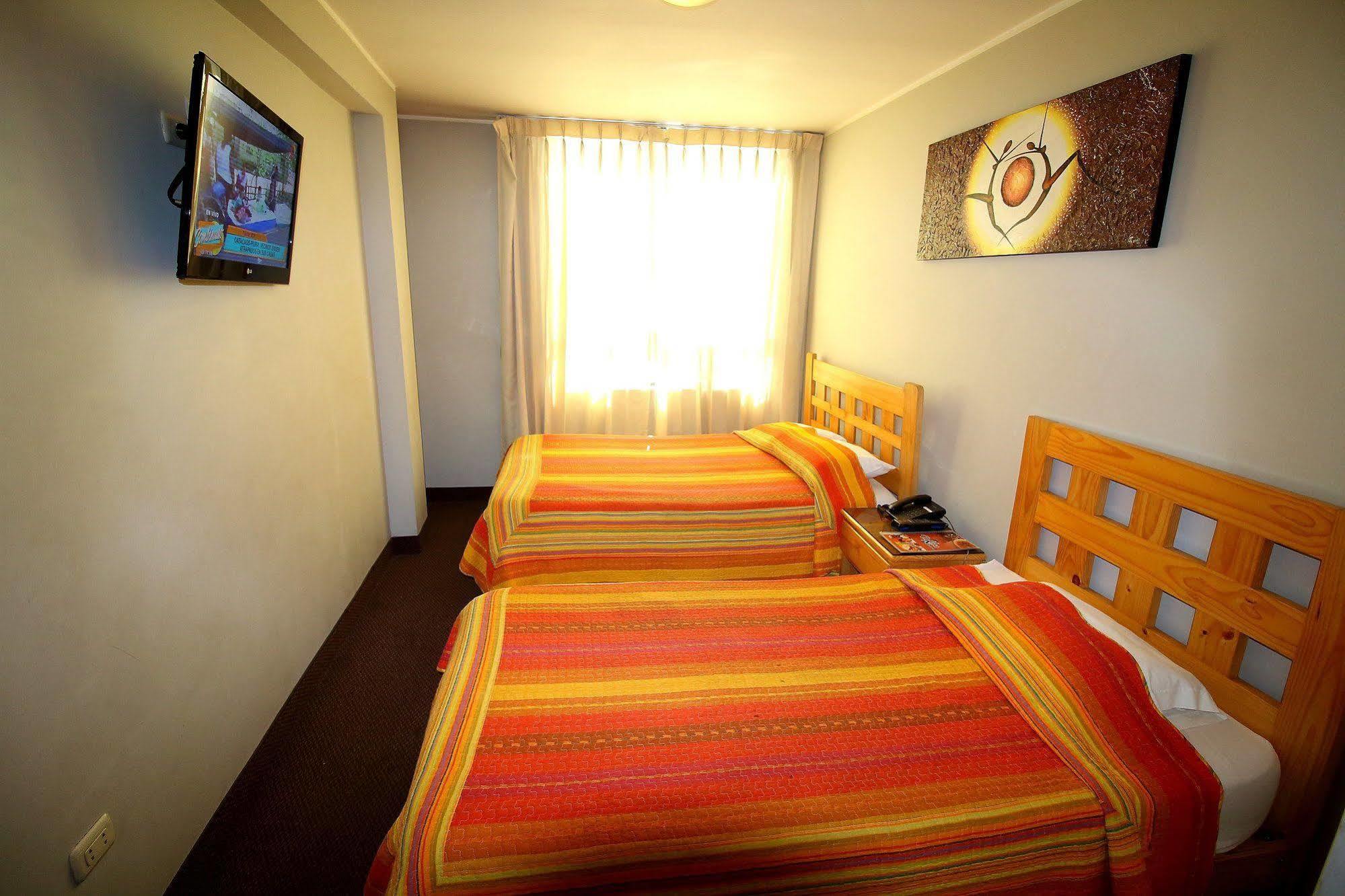 Takora Inn Tacna Exterior photo
